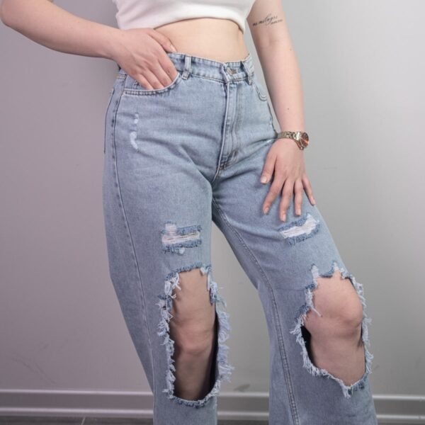 Yırtık Detay Pantalon